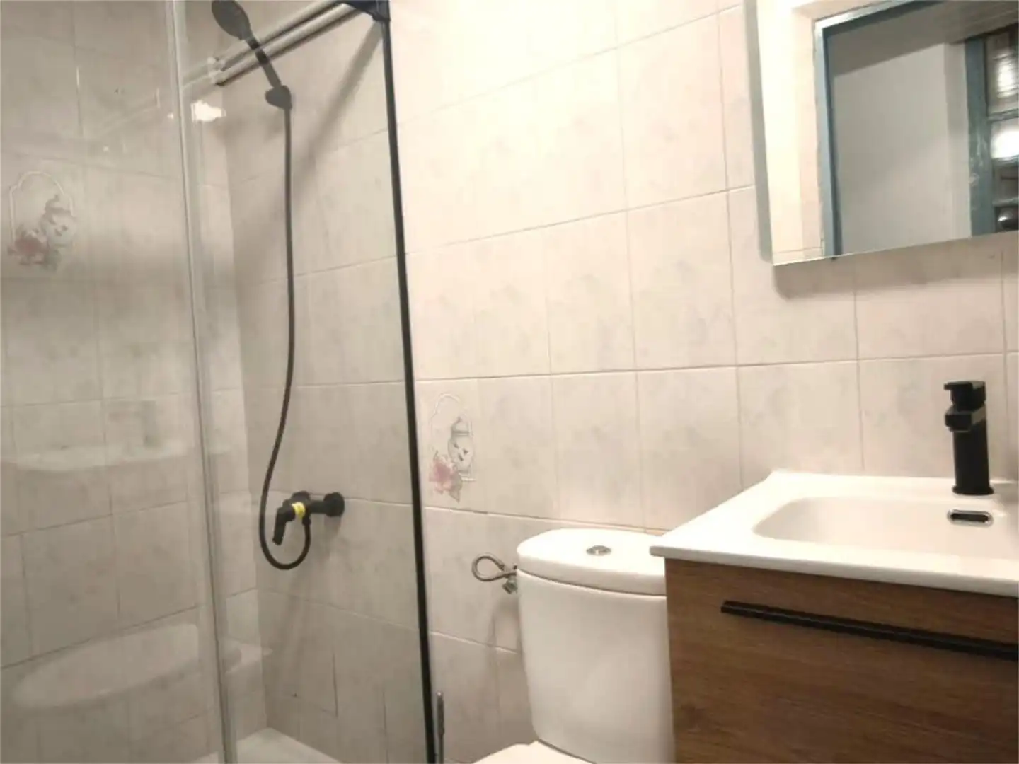 Habitación en Calle Antonio Machado, 25, Ensanche - Franciscanos Habitación en Calle Antonio Machado, 25, Ensanche - Franciscanos