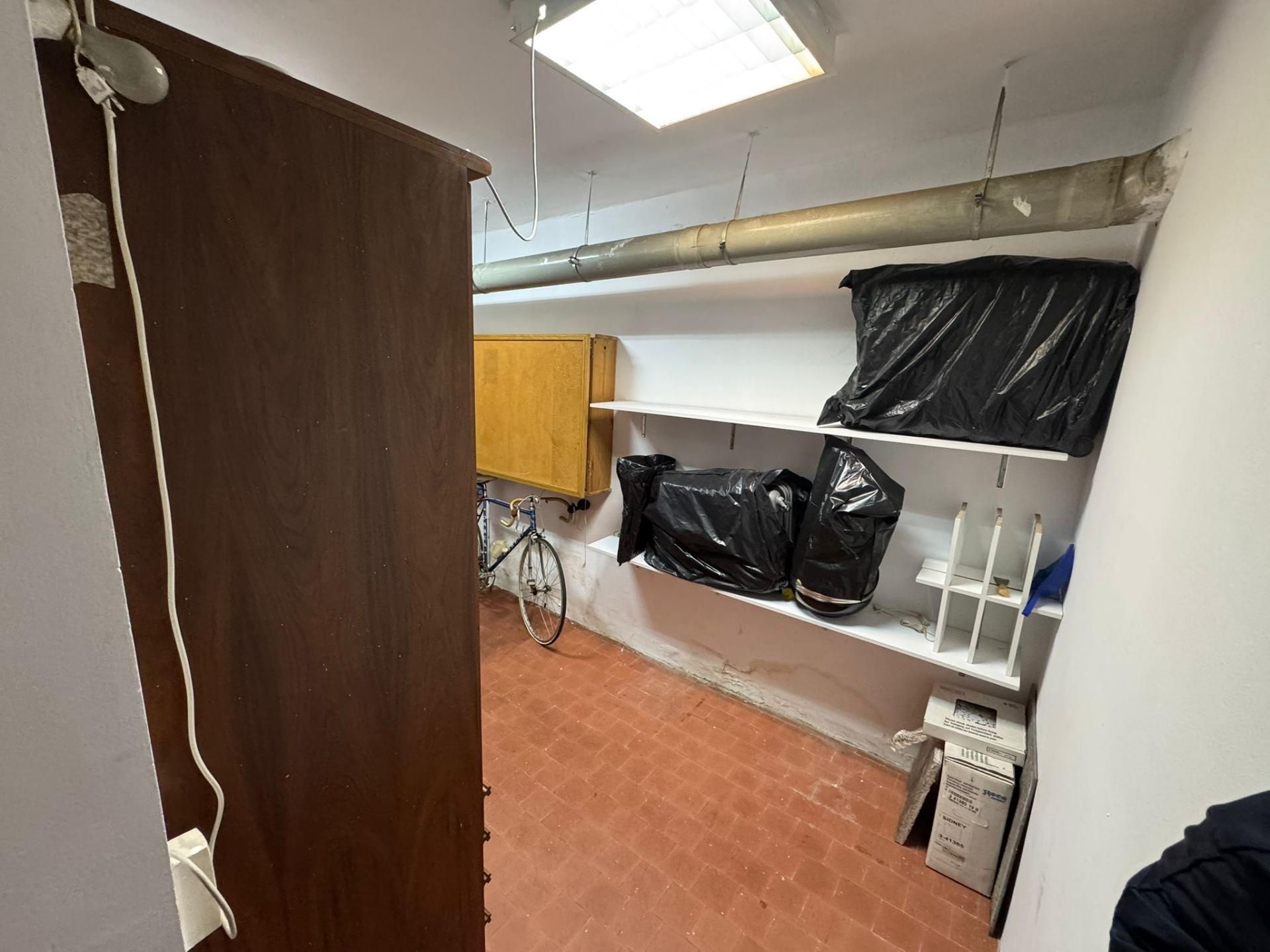 Traster en venda a Carrer D'Higini Angles, 8, Nou Eixample Sud