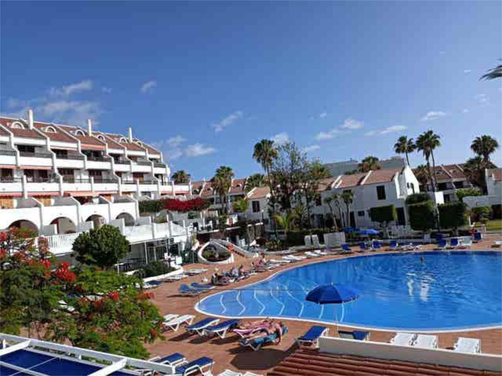 Study for sale in Playa de las Américas Exterior view of Study for sale in Arona with Terrace and Swimming Pool