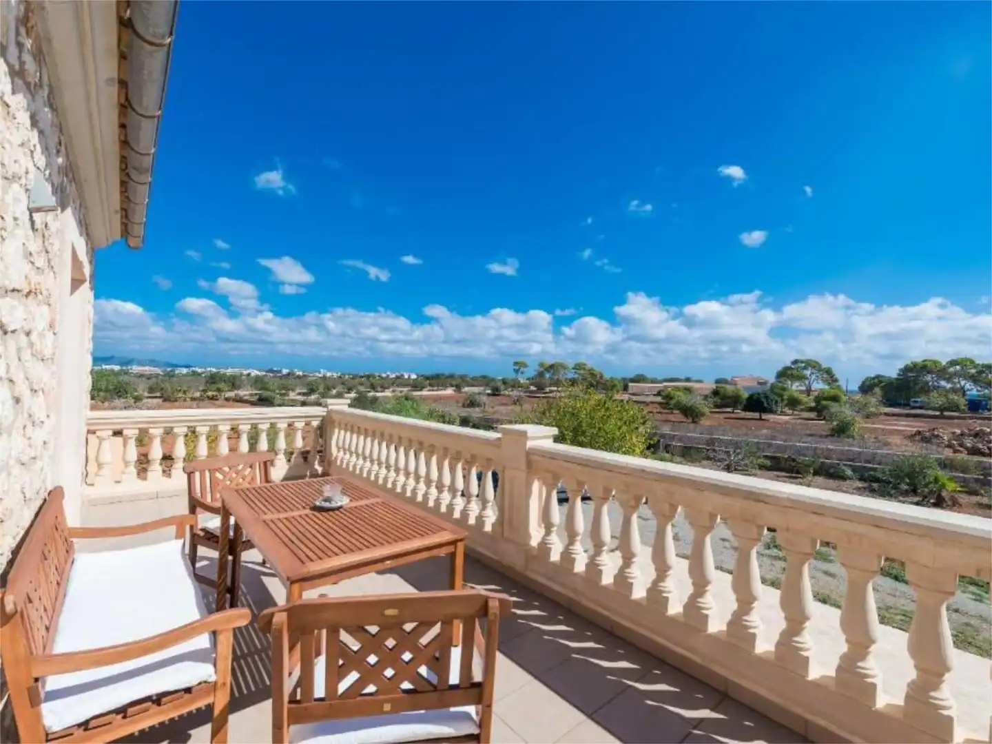 Finca rústica de alquiler en Ronda de l'Oest, 55, Porto Cristo Terraza de Finca rústica de alquiler en Manacor con Aire acondicionado, Calefacción y Jardín privado