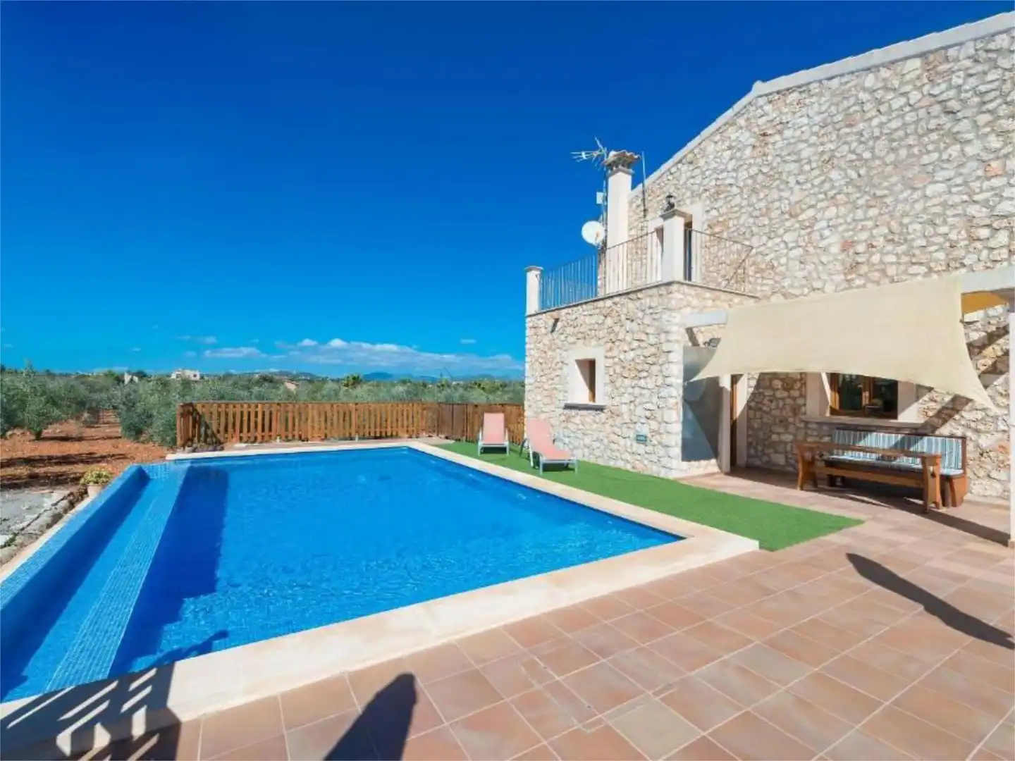 Finca rústica de alquiler en Ronda de l'Oest, 55, Porto Cristo Piscina de Finca rústica de alquiler en Manacor con Aire acondicionado, Calefacción y Jardín privado