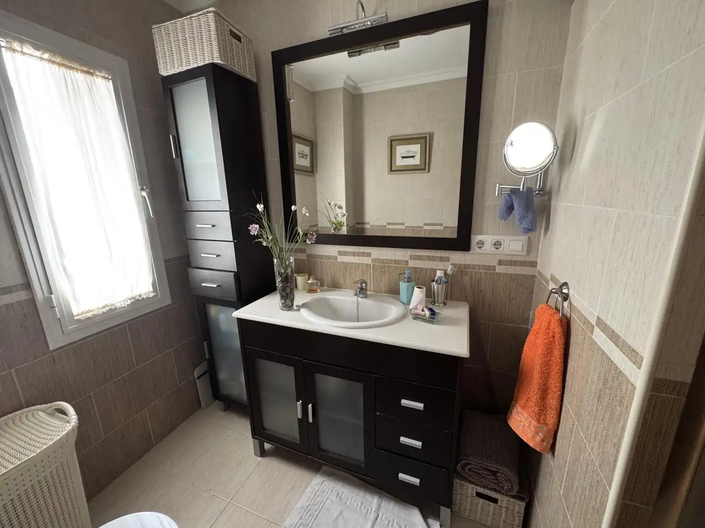 Bathroom of Flat for sale in Sevilla  with Parquet flooring, Furnished and Balcony
