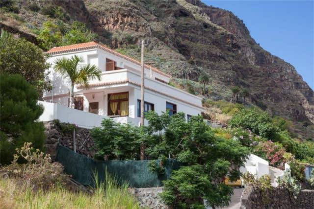 Casa adosada en Venta en Hermigua