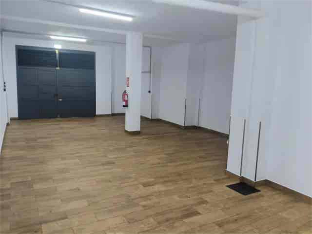 Local comercial en Alquiler en Pumarín