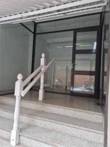 Local comercial en Alquiler en Capellades