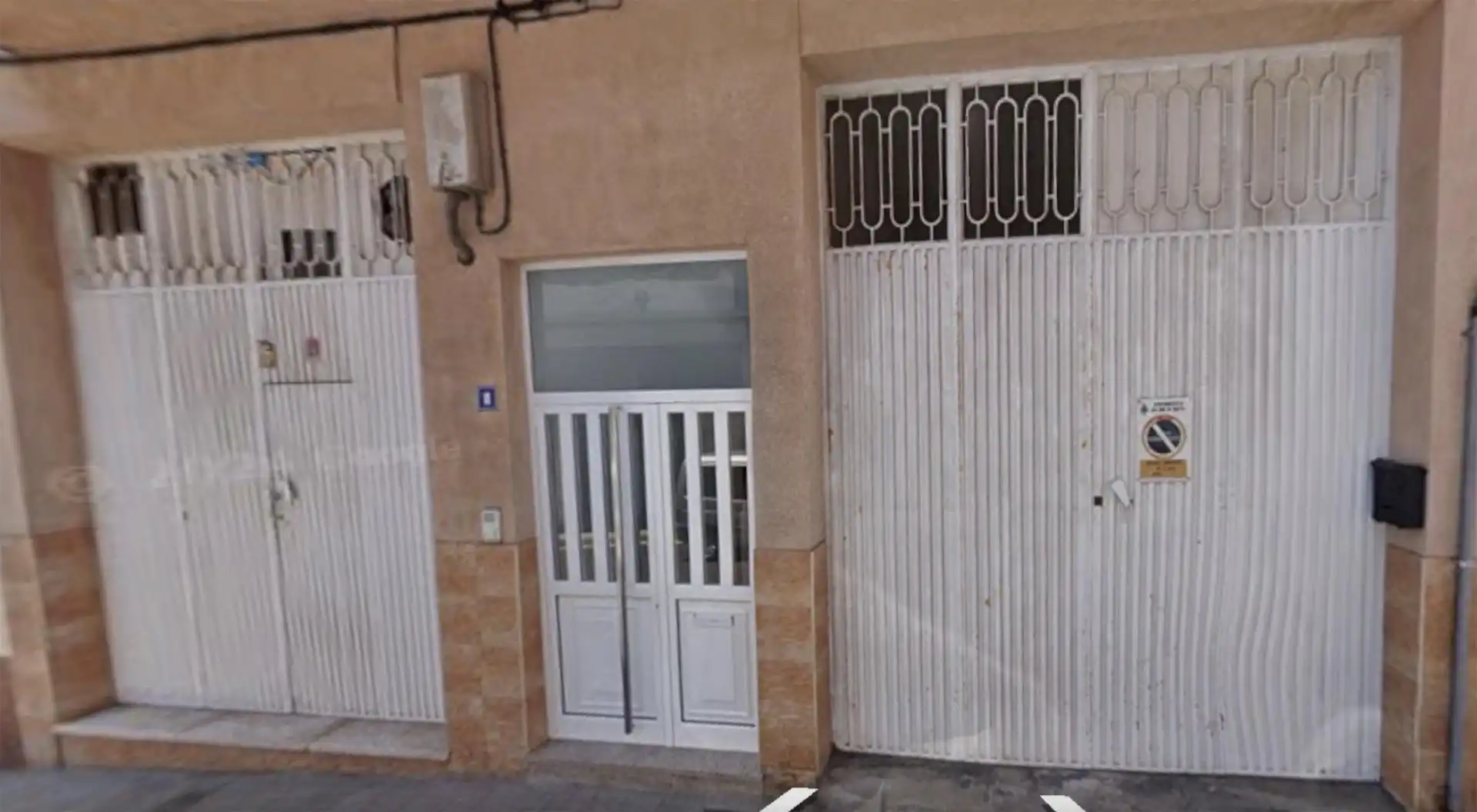 Exterior view of Commercial properties for sale in Santa Cruz de Tenerife  with Air Conditioner