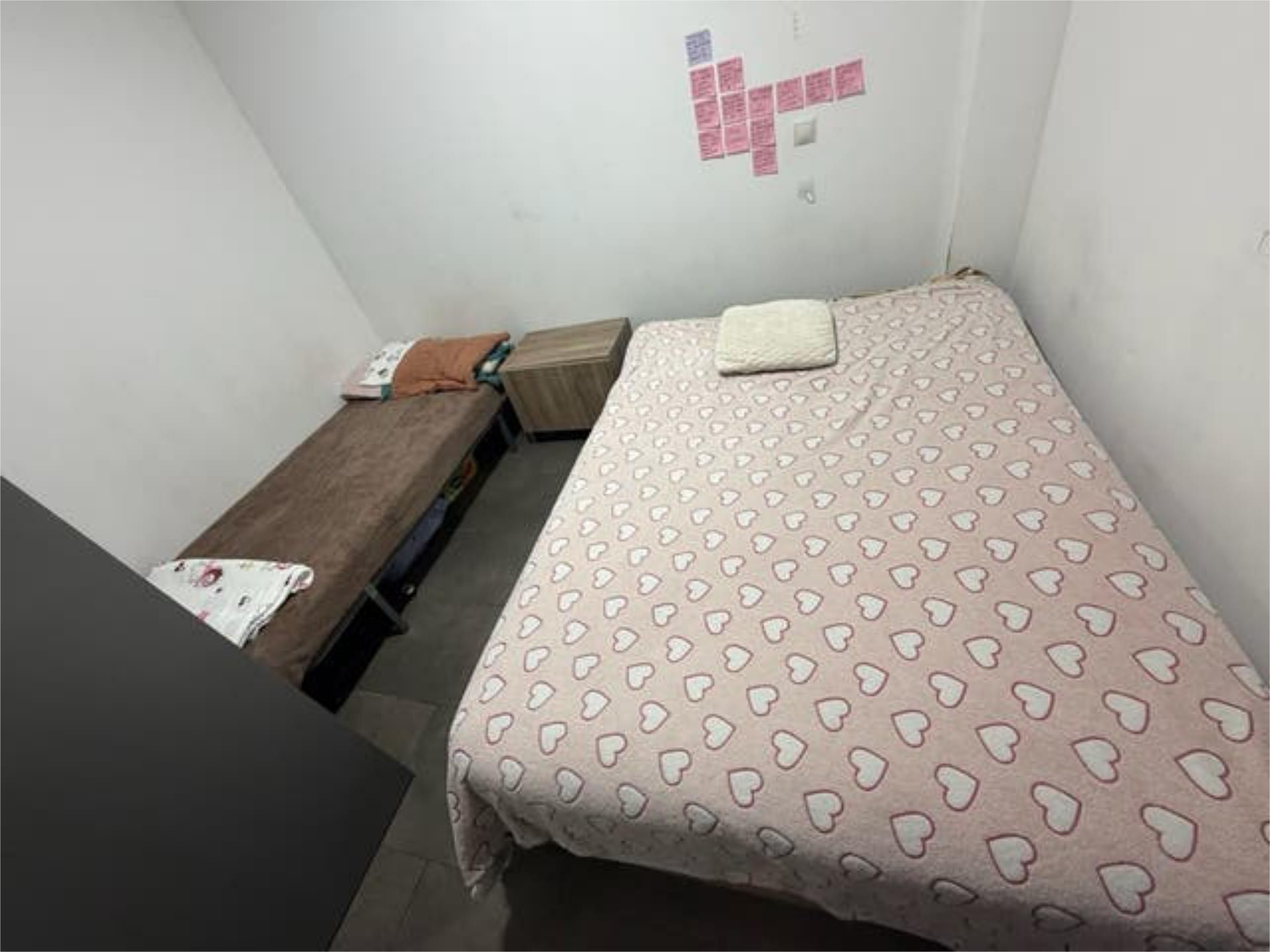 Estudi per a compartir a Los Rosales Estudi per a compartir a Los Rosales