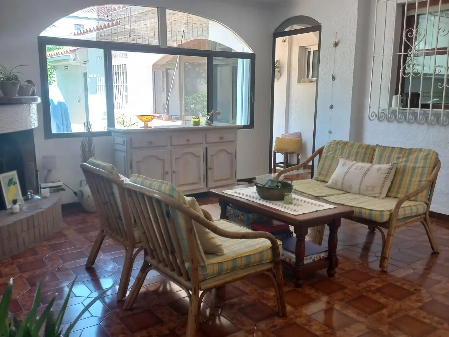 Casa o xalet en venda a Park Nord - Casona Sala d'estar de Casa o xalet en venda en Gandia amb Calefacció, Jardí privat i Parquet