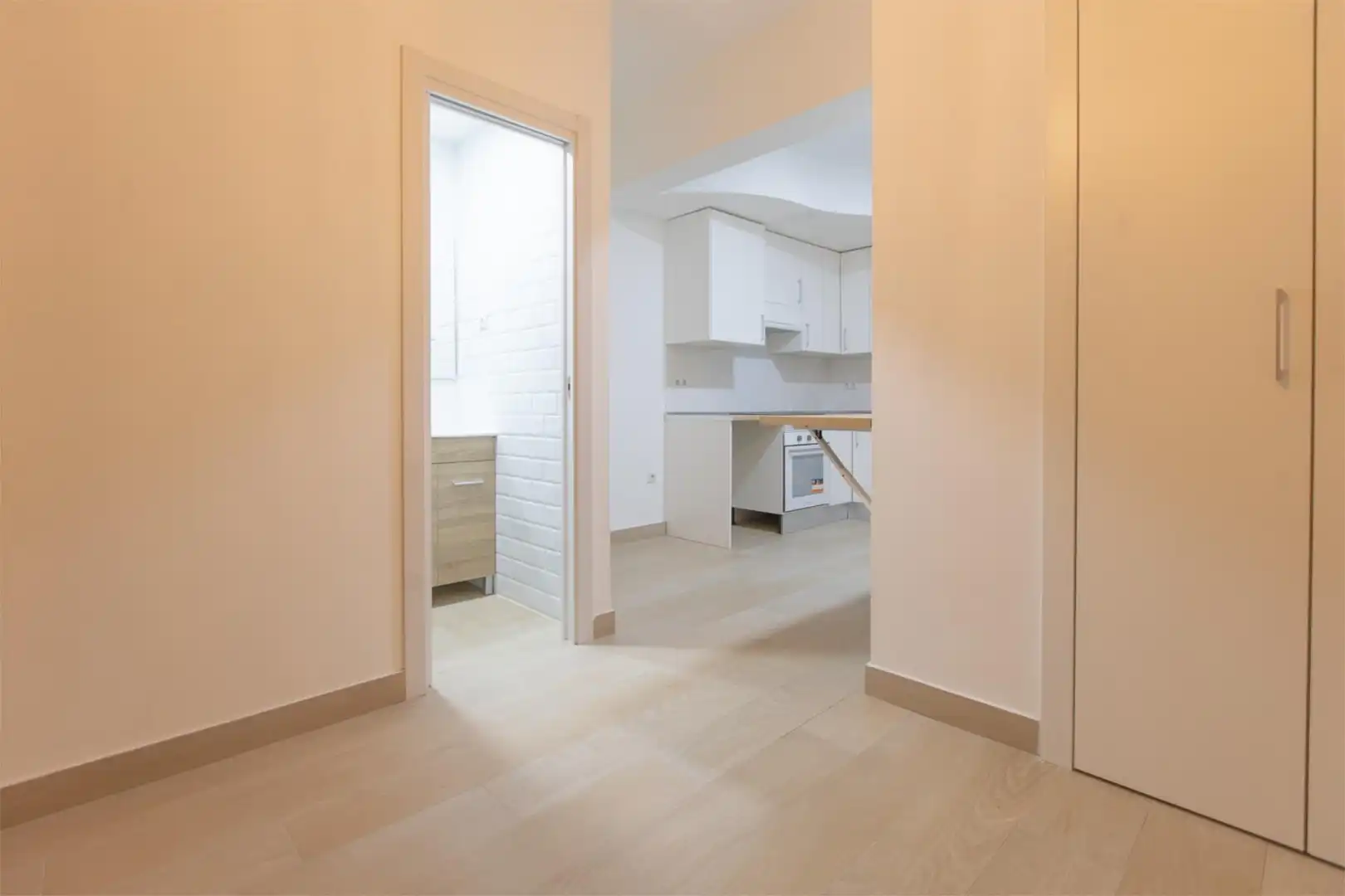 Office for rent in Calle de Sancho Dávila, Fuente del Berro Office for rent in Madrid