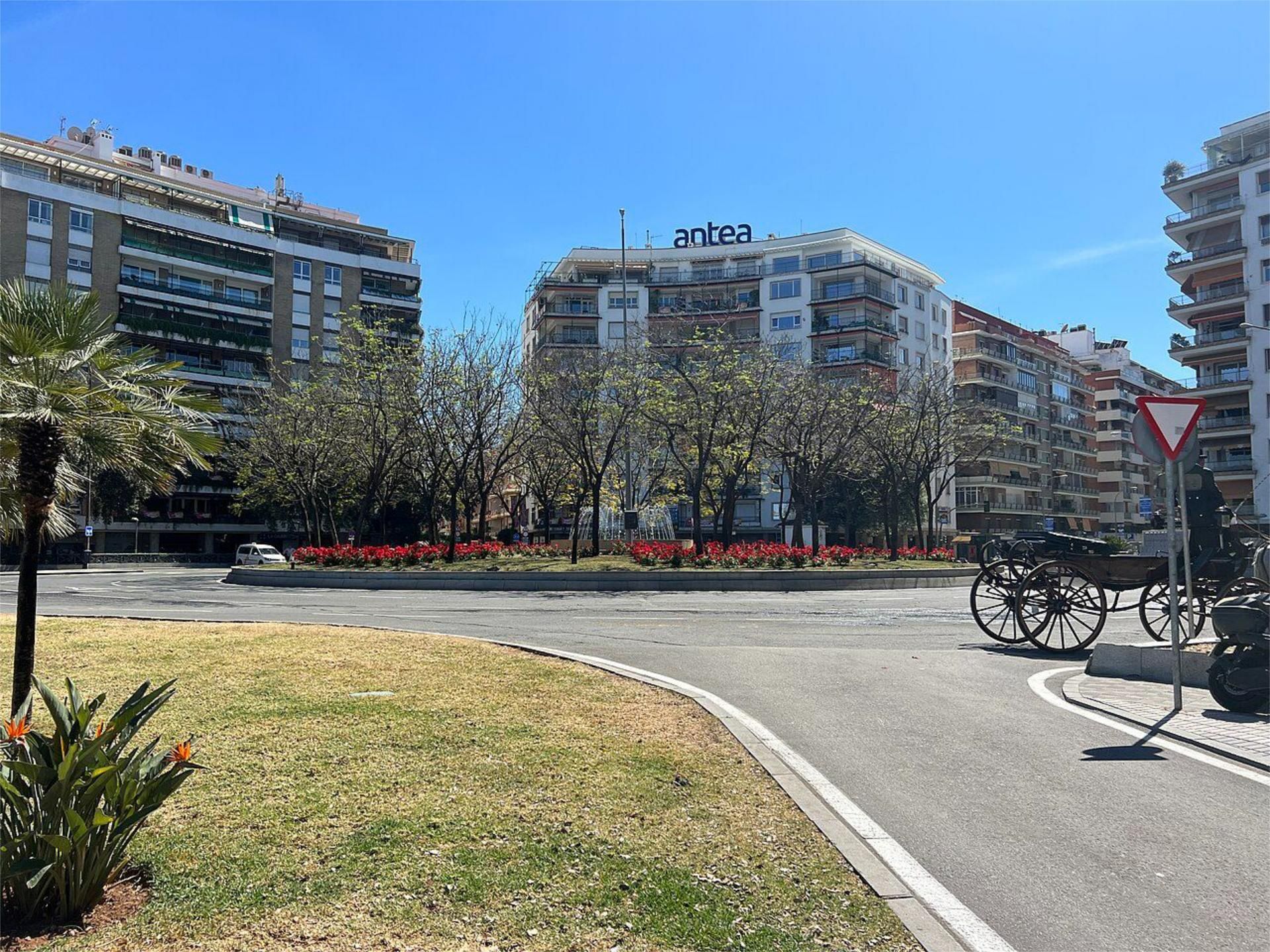 Exterior view of Flat to rent in  Sevilla Capital  with Air Conditioner, Heating and Terrace
