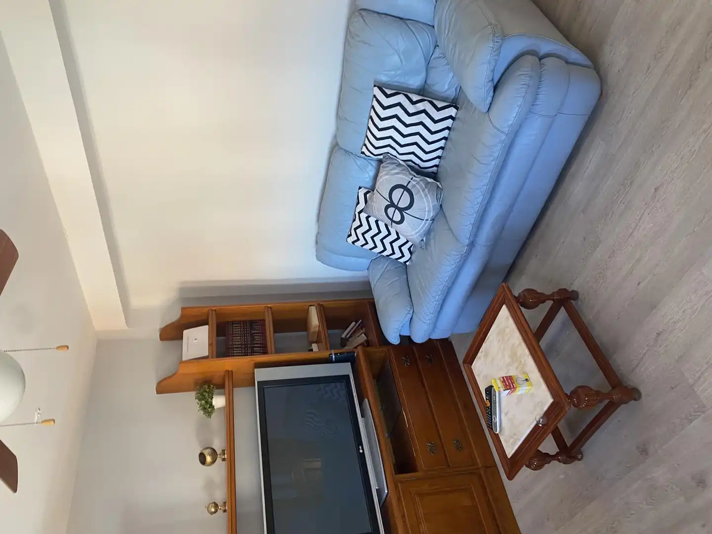 Zimmer in Pasaje de los Nardos, 21, Barrio de Zaidín Wohnzimmer von Wohnung zur untervermieten in Granada mit Klimaanlage, Heizung und Parkett