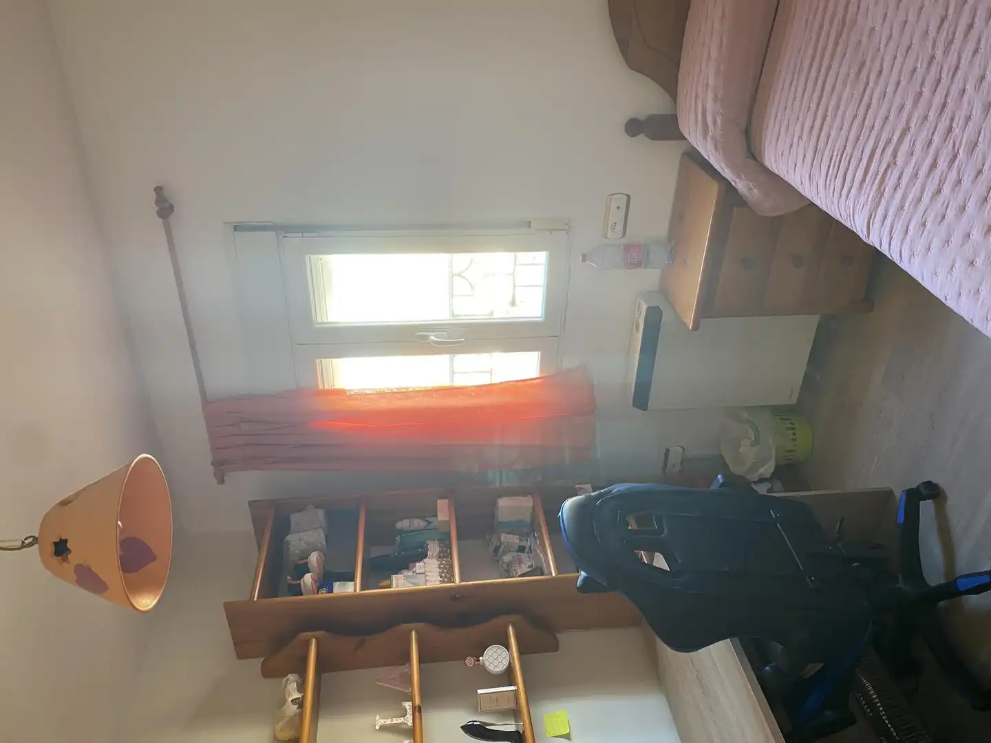 Zimmer in Pasaje de los Nardos, 21, Barrio de Zaidín Schlafzimmer von Wohnung zur untervermieten in Granada mit Klimaanlage, Heizung und Parkett