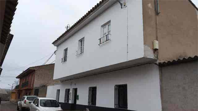 Casa adosada en Venta en Malpica de Tajo