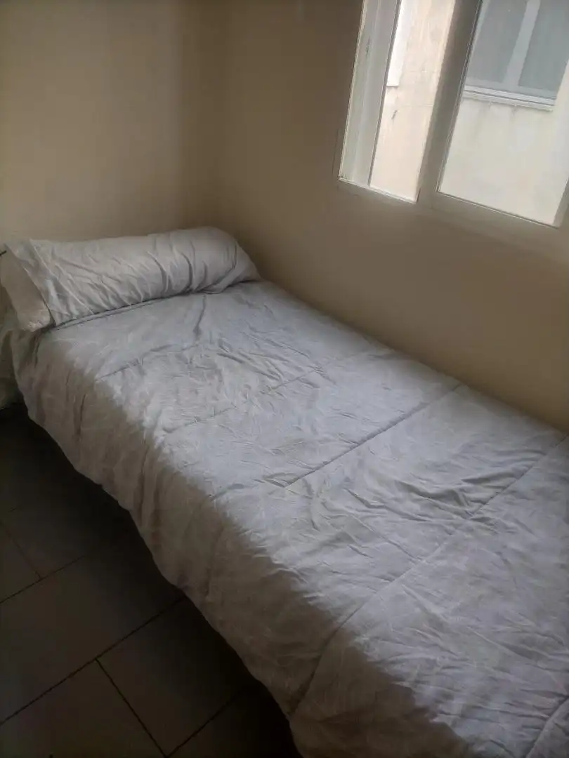 Zimmer in Carrer de Santa Anna, 6, Centro Ciudad Schlafzimmer von Wohnung zur untervermieten in Paterna mit Terrasse, Möbliert und Ofen