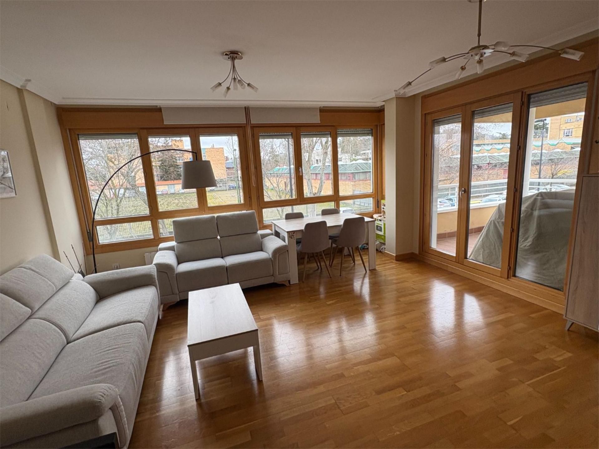 Flat for sale in Paseo de Media Luna, 7, Universidad - Las Huelgas