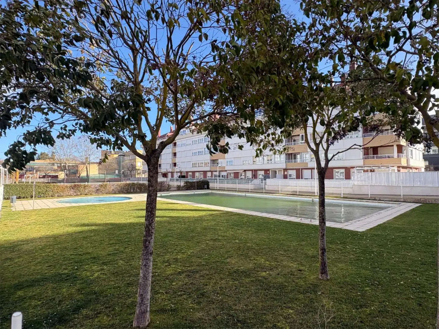 Flat for sale in Paseo de Media Luna, 7, Universidad - Las Huelgas