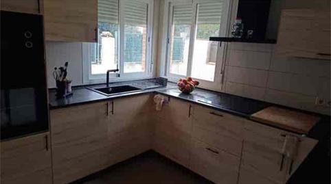 Foto 2 de Casa adosada en venta en Torrejón del Rey, Guadalajara