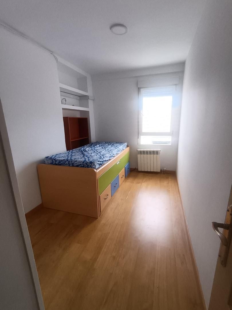 Dormitori de Pis per a compartir en Fuenlabrada amb Aire condicionat, Calefacció i Parquet