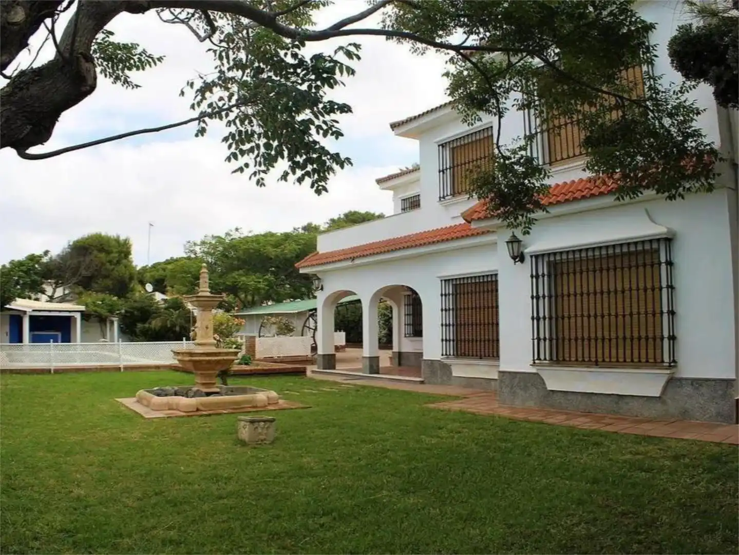 Houses for rent in Calle el Salmonete, 7, Novo Sancti Petri Garden of Houses for rent in Chiclana de la Frontera with Air Conditioner, Private garden and Terrace