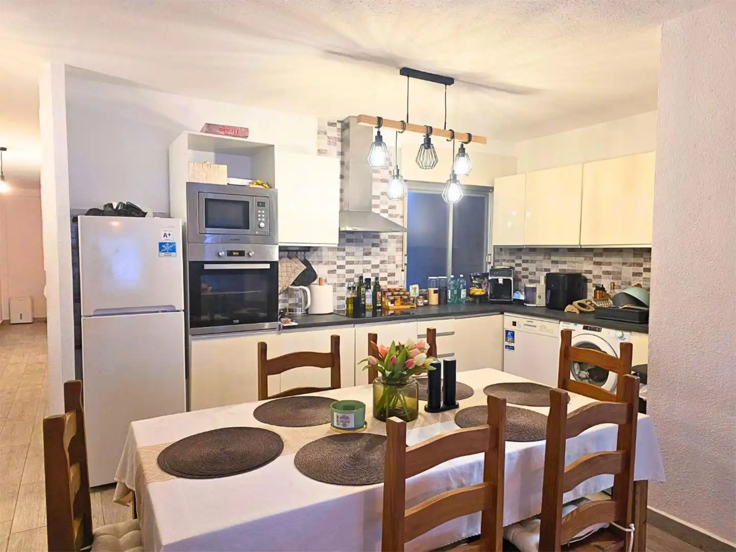 Piso en venta en Calle Gumersindo, 89, Las Piscinas Naturales Cocina de Piso en venta en Torrevieja con Aire acondicionado