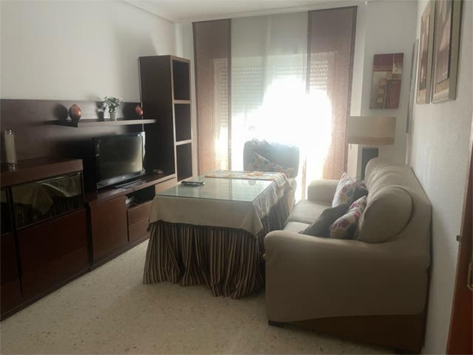 Sala d'estar de Casa o xalet per a compartir en  Córdoba Capital amb Piscina