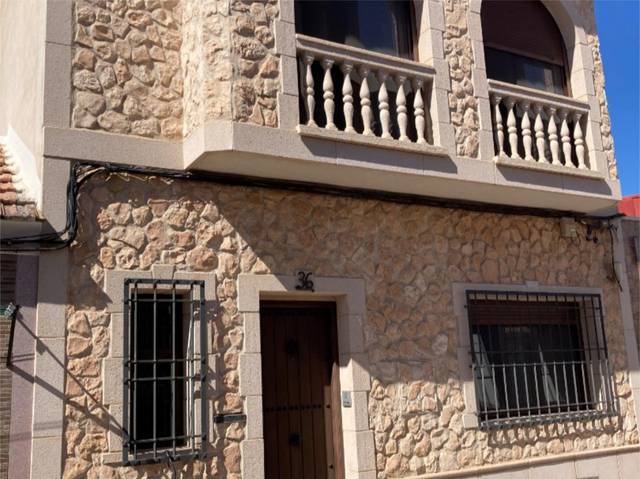 Piso en Venta en Calle Alcázar, 36 en El Torreón - Los Ángeles - El Pilar