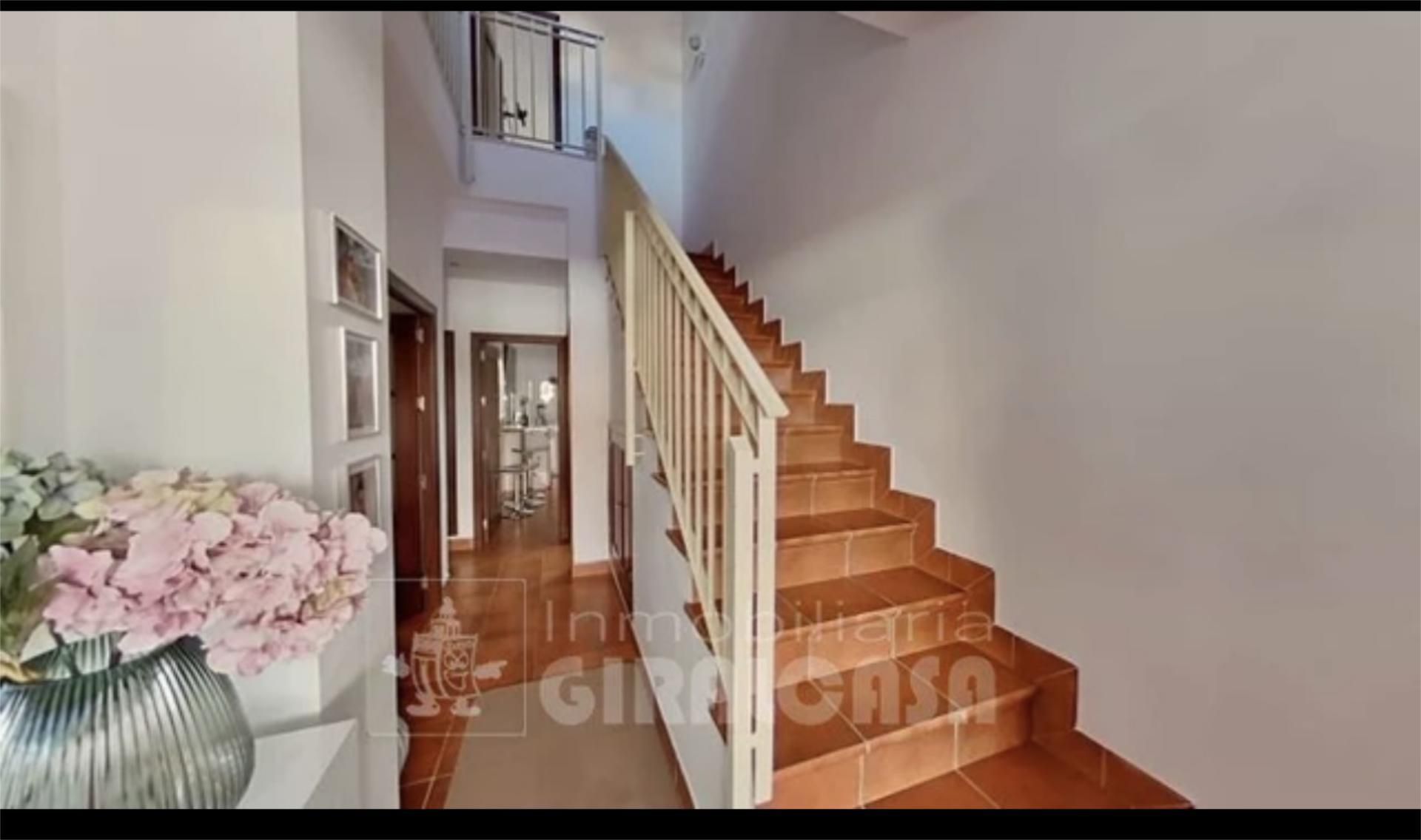 Single-family semi-detached for sale in Mairena del Alcor