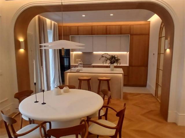 Piso en Venta en Calle de los Reyes Magos, 4 en Niño Jesús