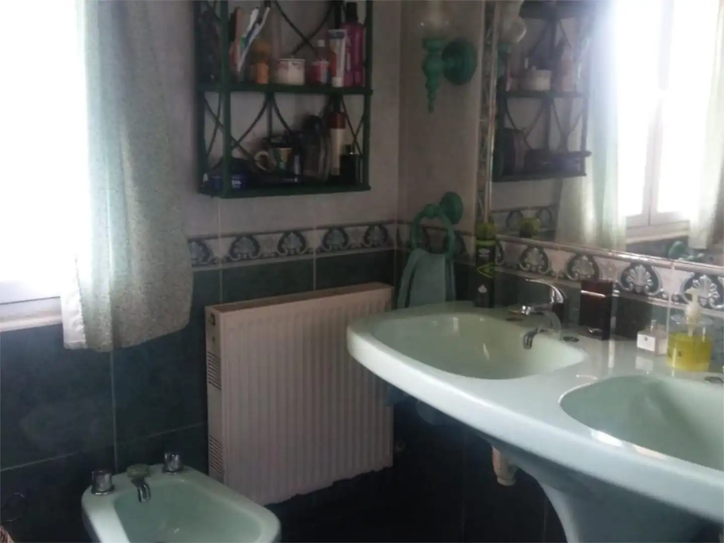 Bathroom of Houses for share in Cercedilla  with Heating, Furnished and Balcony