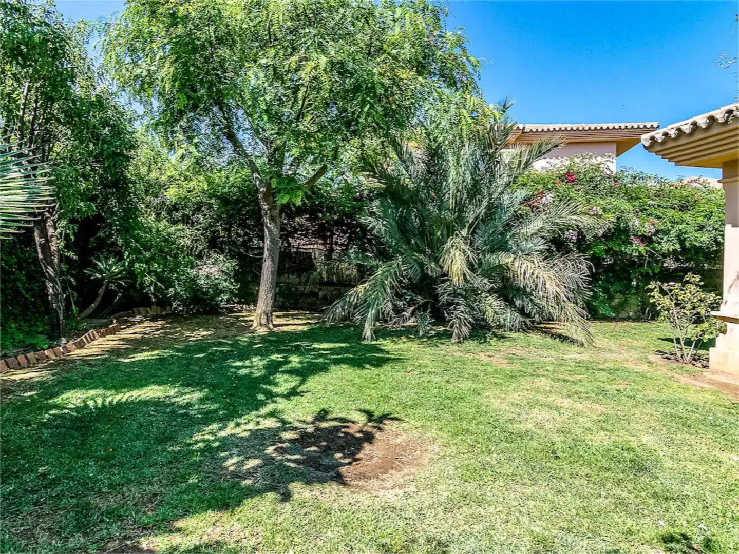 Garten von Einfamilien-Reihenhaus zum Verkauf in Mijas mit Klimaanlage, Terrasse und Balkon