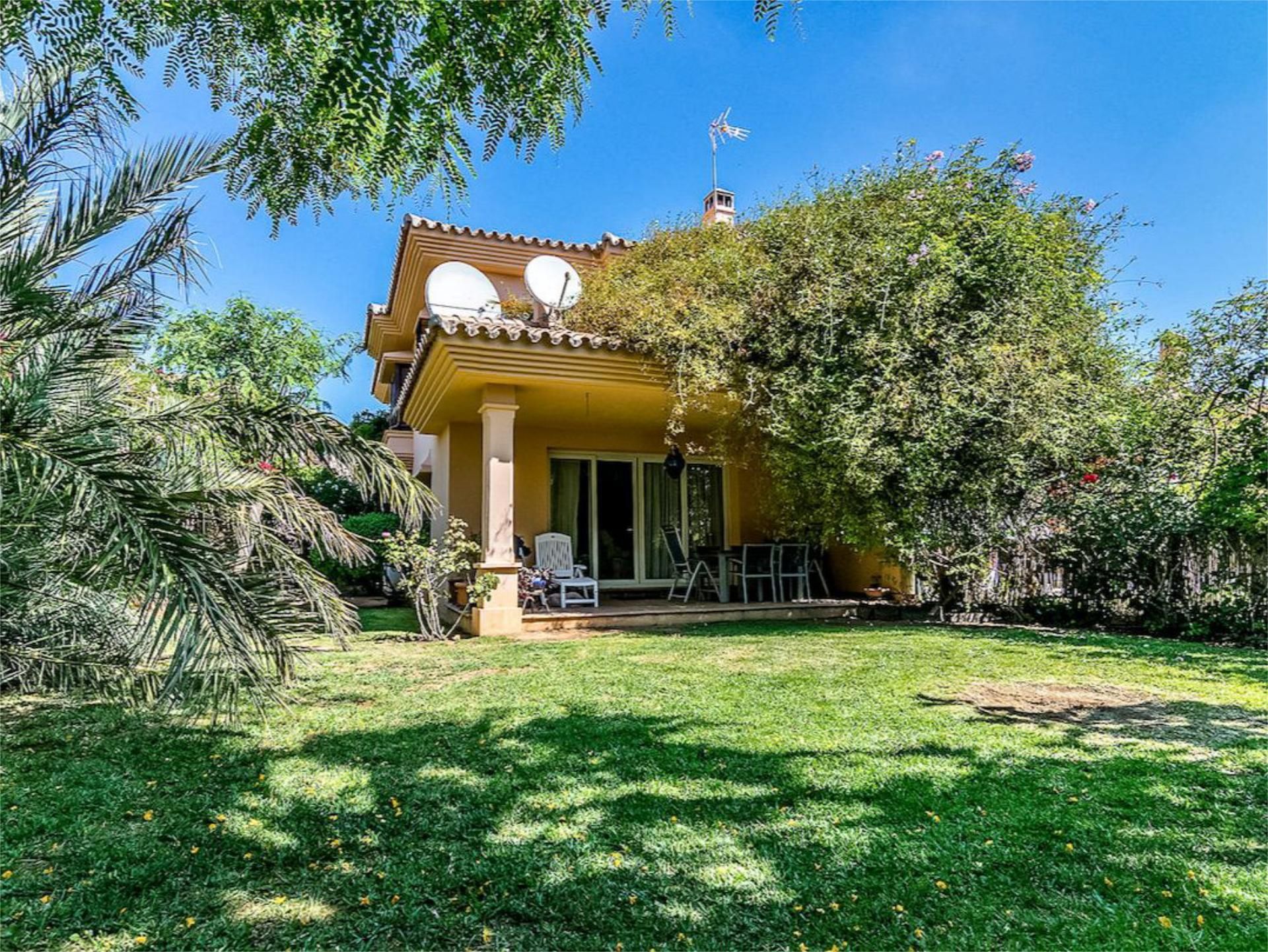 Casa adosada en venta en Avenida de Los Vientos, 30, Riviera del Sol Jardín de Casa adosada en venta en Mijas con Aire acondicionado, Terraza y Balcón
