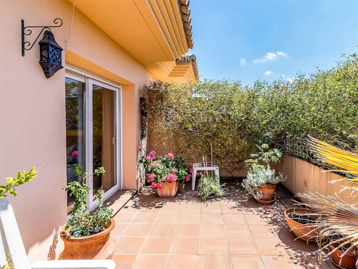 Terrasse von Einfamilien-Reihenhaus zum Verkauf in Mijas mit Klimaanlage, Terrasse und Balkon