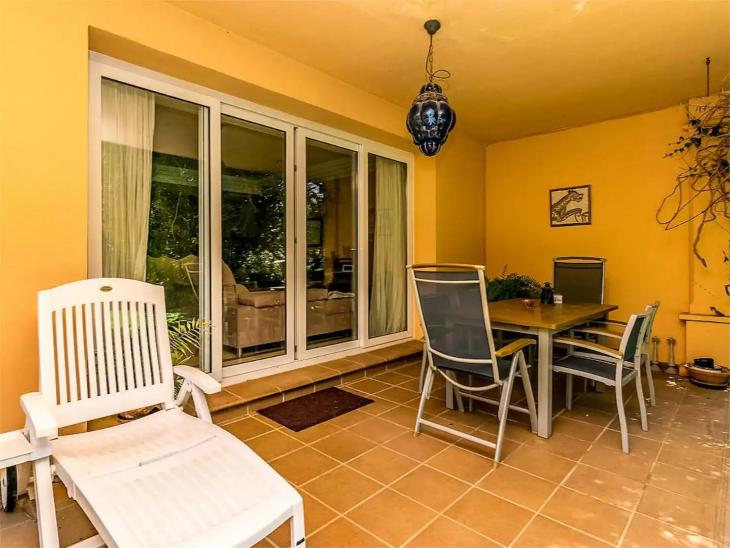 Terrasse von Einfamilien-Reihenhaus zum Verkauf in Mijas mit Klimaanlage, Terrasse und Balkon