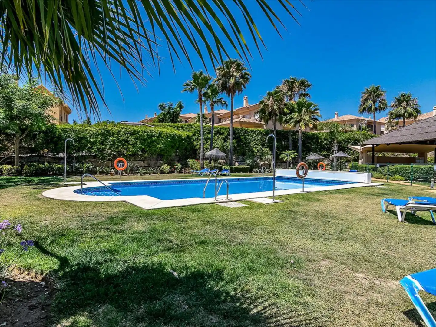 Garten von Einfamilien-Reihenhaus zum Verkauf in Mijas mit Klimaanlage, Terrasse und Balkon