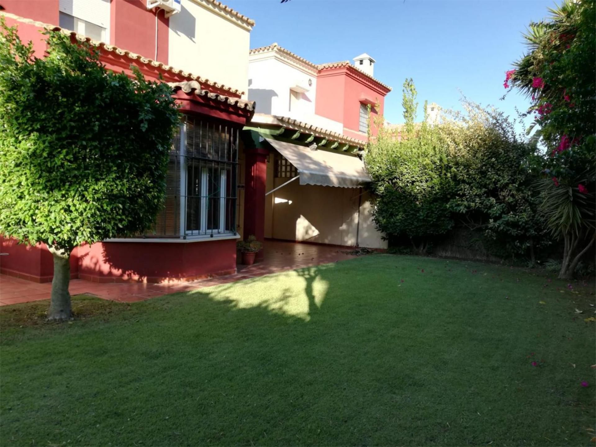 Garden of Single-family semi-detached for rent in El Puerto de Santa María  with Air Conditioner, Heating and Private garden