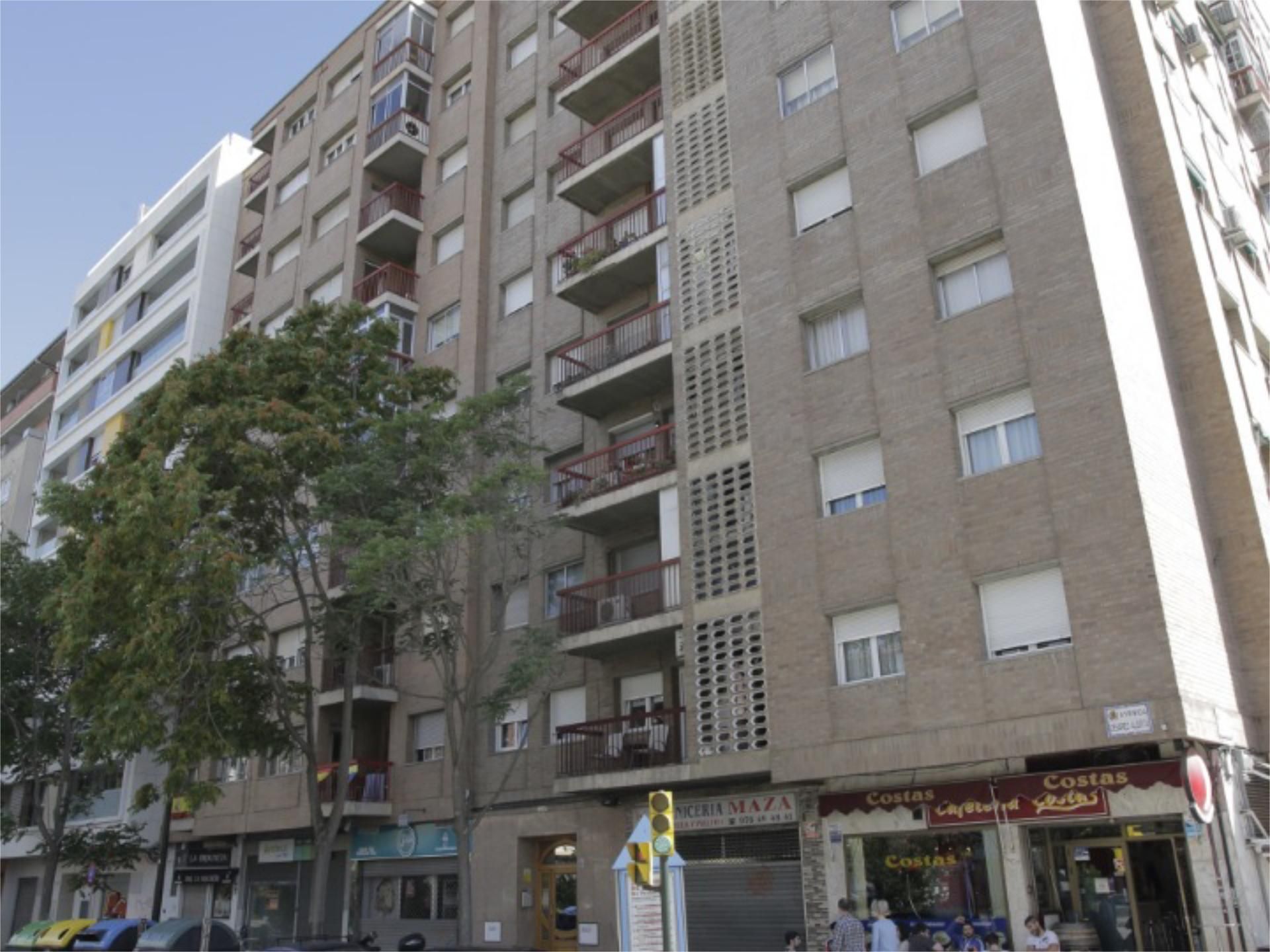 Flat for rent in Avenida de Cesáreo Alierta, La Granja