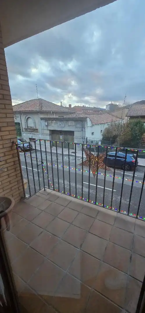 Casa adosada en venta en Calle Mayor, 28, La Robla