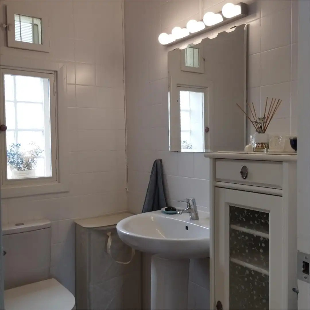 Flat for sale in Calle Fuente Cubelo, 9, Villafranca del Bierzo Bathroom of Flat for sale in Villafranca del Bierzo with Heating, Parquet flooring and Storage room