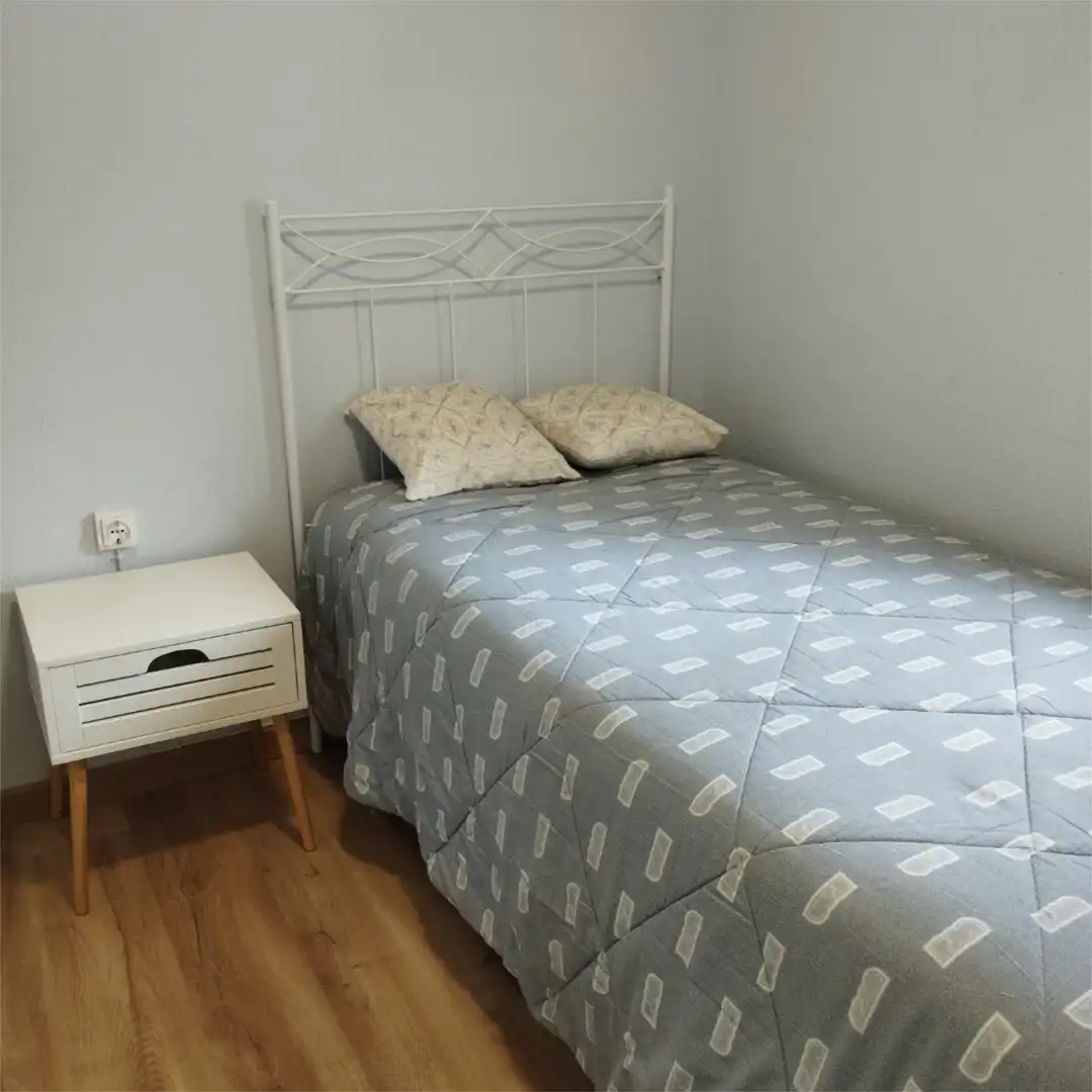 Flat for sale in Calle Fuente Cubelo, 9, Villafranca del Bierzo Bedroom of Flat for sale in Villafranca del Bierzo with Heating, Parquet flooring and Storage room