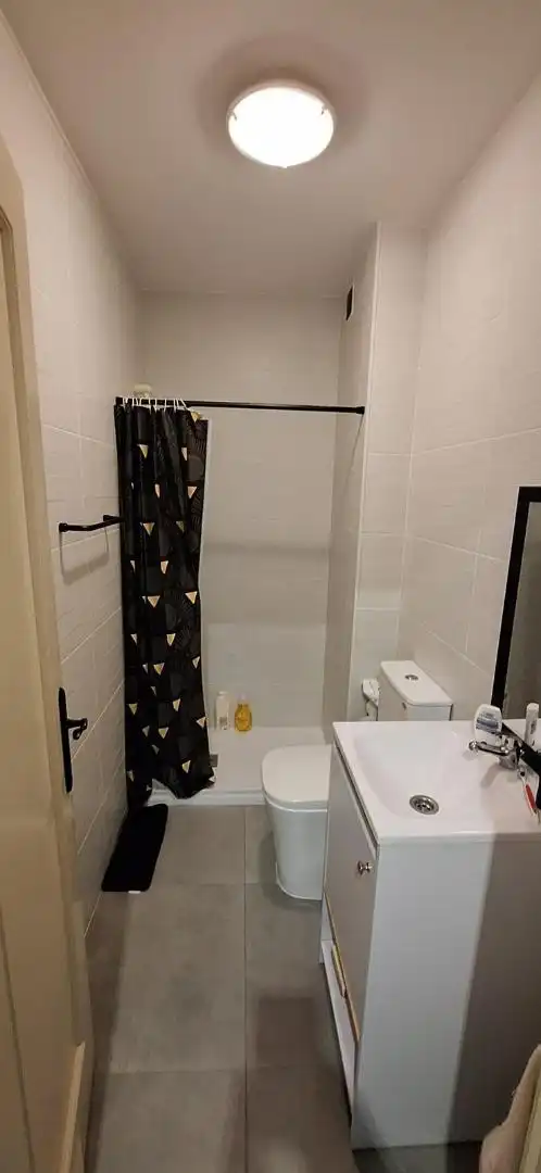 Piso en venta en Calle Carrera Madre Carmen, 13, Cueva de Menga Baño de Piso en venta en Antequera con Aire acondicionado, Trastero y Horno