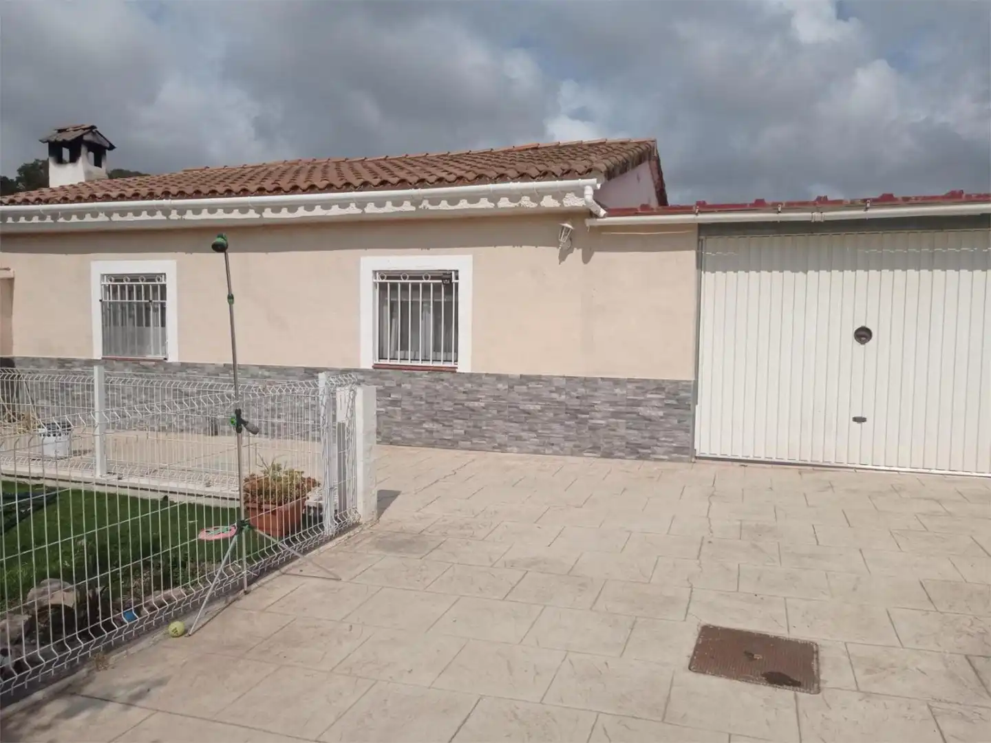 Pis en venda a Urbanització Solemio, 1, Platja de Mont-roig Vista exterior de Pis en venda en Mont-roig del Camp amb Aire condicionat, Calefacció i Jardí privat