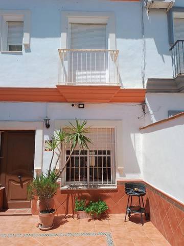 Casa adosada en Venta en Calle Magallanes, 66 en Pilas