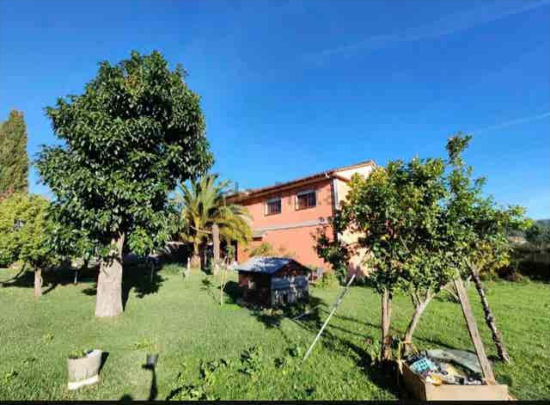 Jardí de Casa adosada en venda en Tui amb Terrassa i Piscina