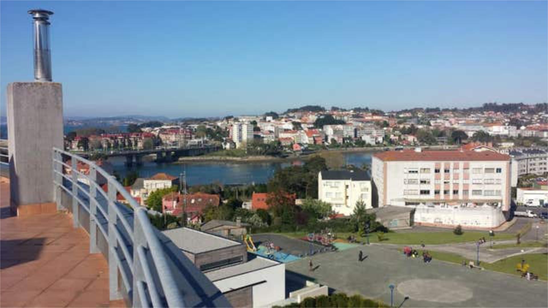 Vista exterior de Apartament en venda en Culleredo amb Calefacció, Jardí privat i Terrassa