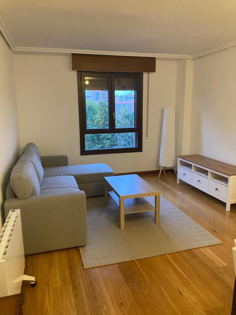 Flat to rent in Avenida Ramón y Cajal, 14, Centro