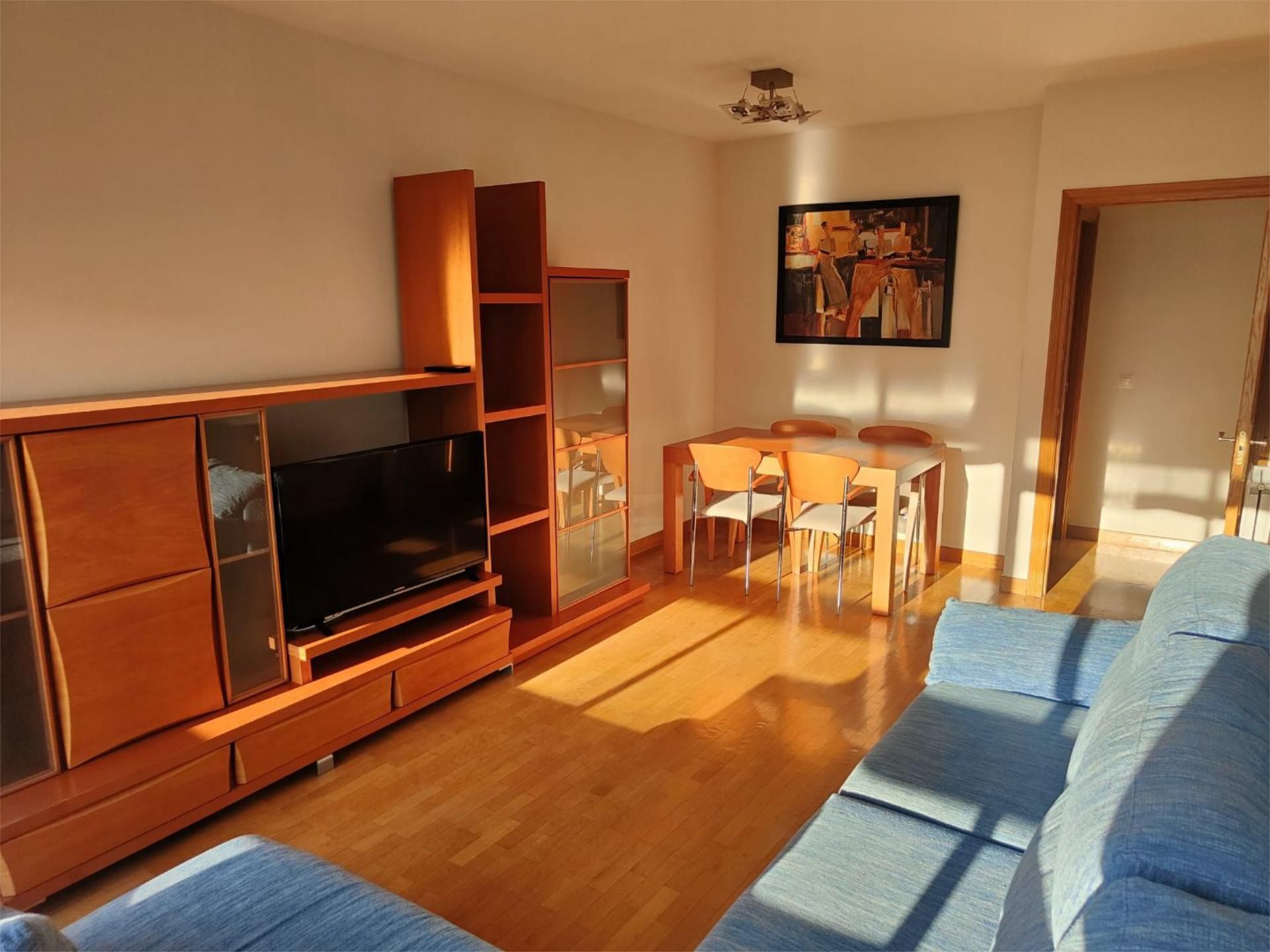 Flat for sale in Calle Solidaridad, 8, Villimar - V1 - V2 - S3 - S4 - San Cristobal Living room of Flat for sale in Burgos Capital with Balcony