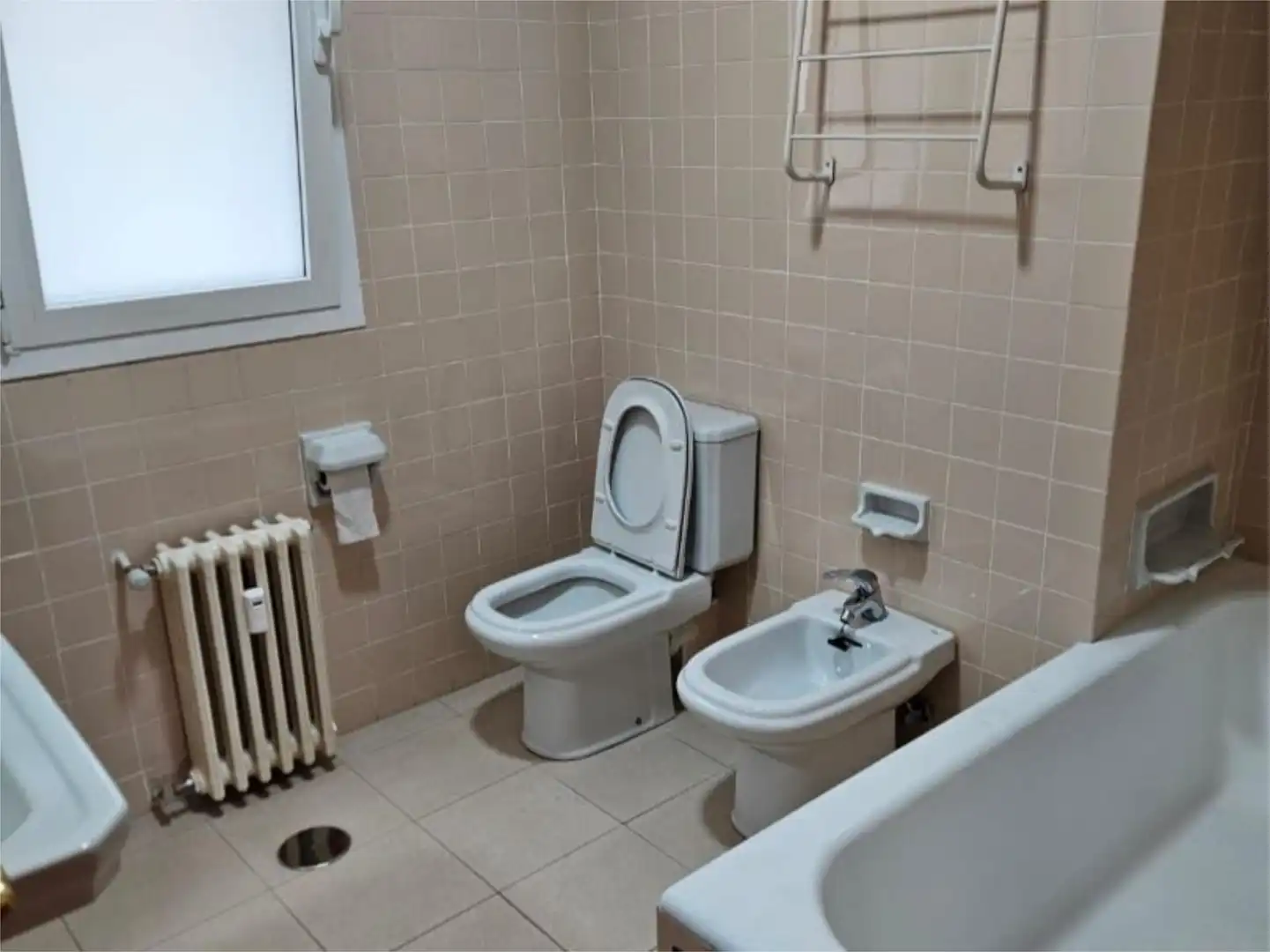 Flat for rent in Calle Claudio Moyano, 26, Centro