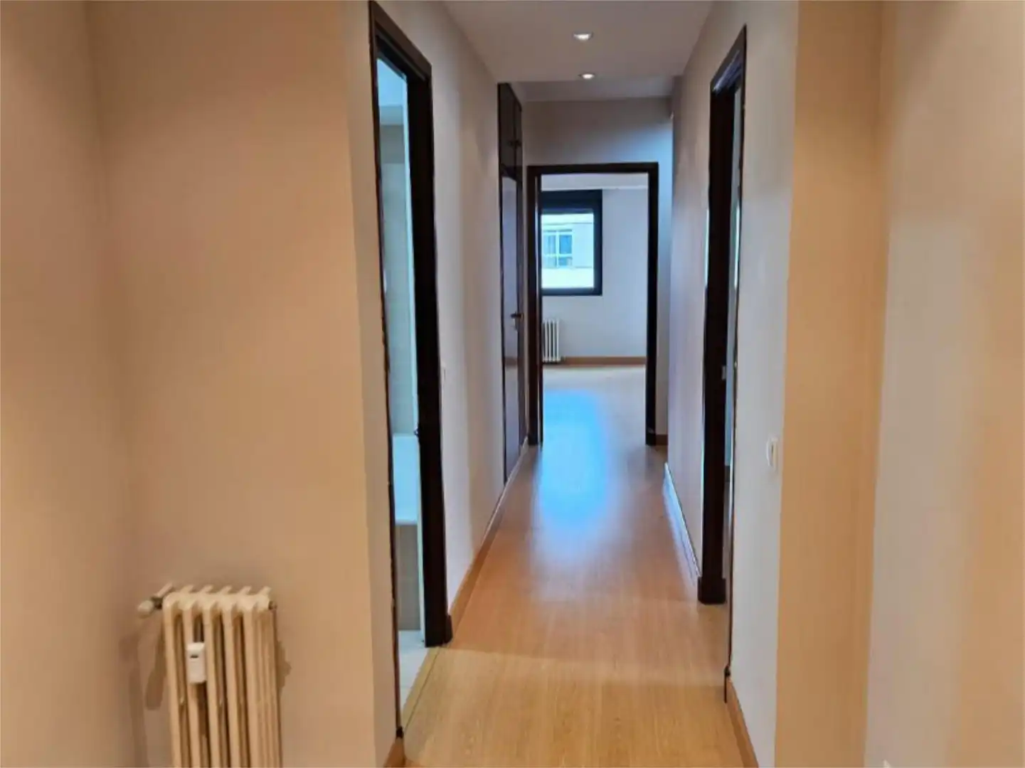 Flat for rent in Calle Claudio Moyano, 26, Centro