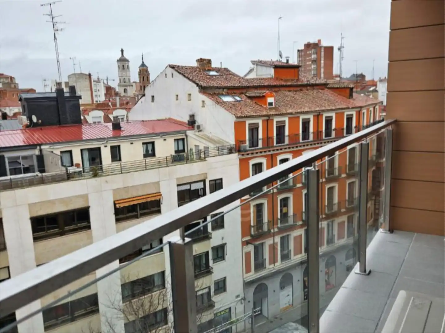 Flat for rent in Calle Claudio Moyano, 26, Centro