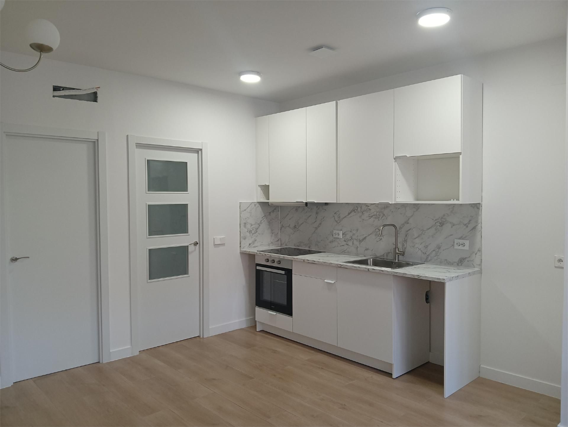 Cuina de Pis de lloguer en Torrejón de Ardoz amb Aire condicionat, Calefacció i Forn